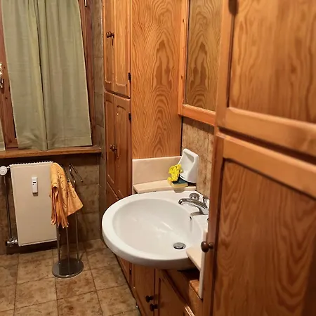 Appartamento Ovindoli Apartment *